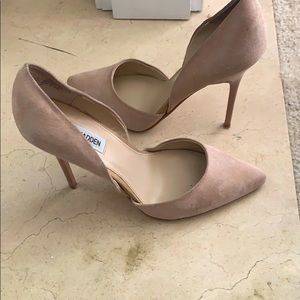 Steve Madden Nude Pump
